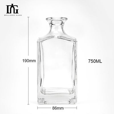 Bouteille en verre de 750 ml en forme de moule personnalisée Super Flint Whiskey Gin Vodka Bouteille de liqueur