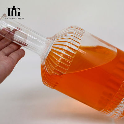 500 ml/700 ml Bouteille en verre à vis transparente de haute qualité