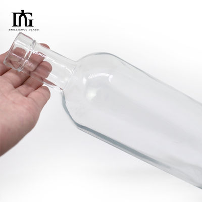 Bouteille en verre 700 ml 500 ml Vodka Wine avec sérigraphie personnalisée et estampage à chaud