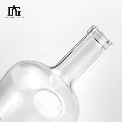 OEM/ODM Acceptable Bouteille de vin ronde cristalline blanche avec liège 500 ml Capacité