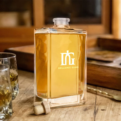 Matériau de base en verre fourni librement Liquore personnalisé pour la vodka gin 100 ml 200 ml 500 ml 700 ml