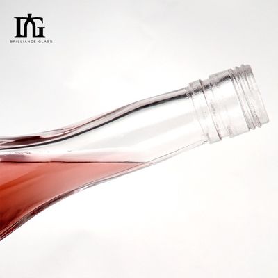 700 ml Graverie en verre Forme unique Forme personnalisée Liquor Gin Vodka Bouteille de spiritueux
