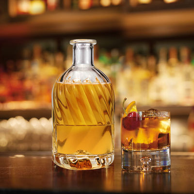 Matériau du collier: verre 750 ml Bouteille de gin au rhum avec fond épais et bouchon en liège