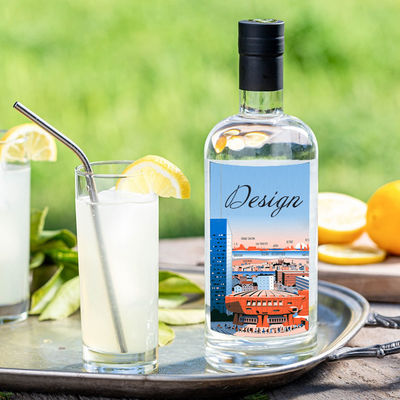 375 ml 500 ml 750 ml 1000 ml Bouteille en verre de vodka et de gin avec une surface gravée