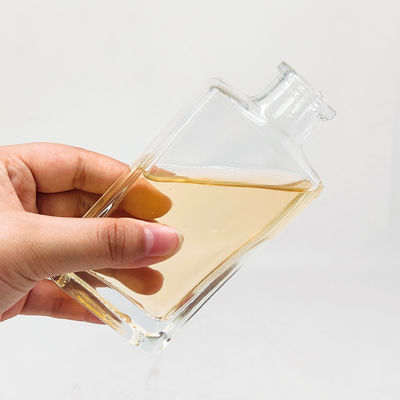 Bouteille en verre à bouchon à vis de 700 ml pour les liqueurs et boissons