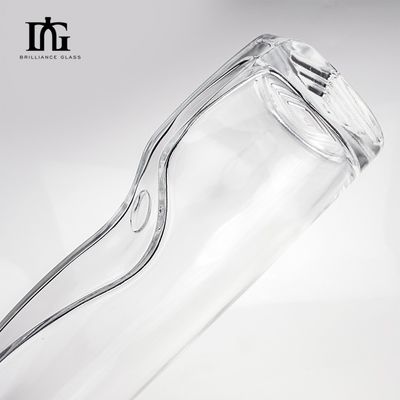 Emballage en verre avec le logo du client pour les boissons alcoolisées Vodka Tequila Gin Couvercle de liège scellé