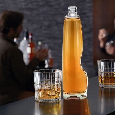 Emballage en verre avec le logo du client pour les boissons alcoolisées Vodka Tequila Gin Couvercle de liège scellé