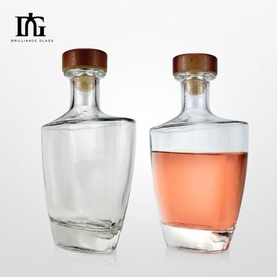 750 ml bouteilles de vin en verre avec couvercle en liège et capsules de rétrécissement pour liqueurs et boissons