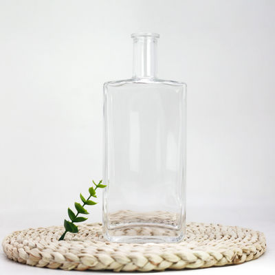 Boissons gazeuses Bouteille en verre avec bouchon de liège 750 ml 500 ml Whisky Rum Gin Tequila Spiritueux