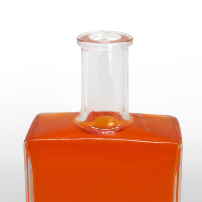 Boissons gazeuses Bouteille en verre avec bouchon de liège 750 ml 500 ml Whisky Rum Gin Tequila Spiritueux