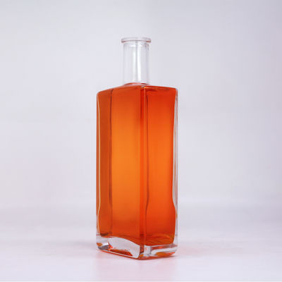 Boissons gazeuses Bouteille en verre avec bouchon de liège 750 ml 500 ml Whisky Rum Gin Tequila Spiritueux