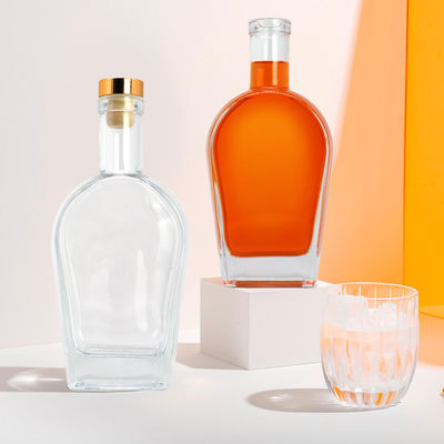 Whisky Liquor Gin Rum Vodka Bouteille en verre avec bouchon en verre 450ml 700ml 750ml Matériau du collier