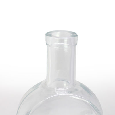 Whisky Liquor Gin Rum Vodka Bouteille en verre avec bouchon en verre 450ml 700ml 750ml Matériau du collier