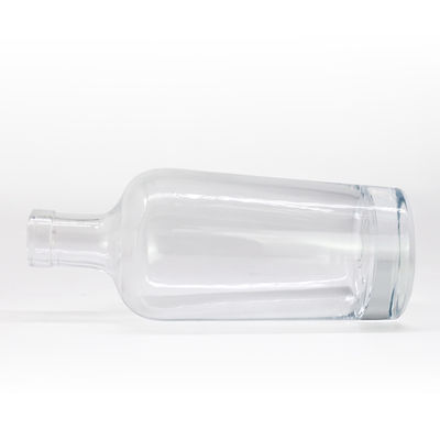 250ml/350ml/500ml/550ml/650ml/700ml/750ml Forme carrée Décal artisanal Bouteille de gin en verre