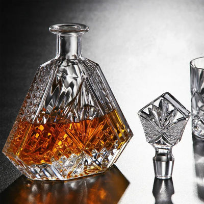 Décanteur de whisky à cristaux avec 2 verres de whisky à l'ancienne