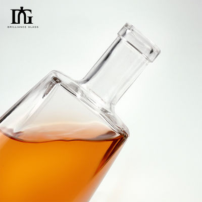 Matériau de base Verre 50 ml 350 ml 700 ml 750 ml 1000 ml Bouteille de vodka pour boissons