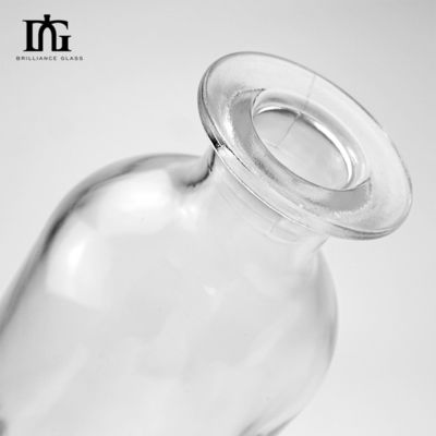 Bouteille en verre pour le whisky, le rhum, la tequila, la vodka, le gin, le cognac 200 ml, 300 ml, 500 ml, 700 ml