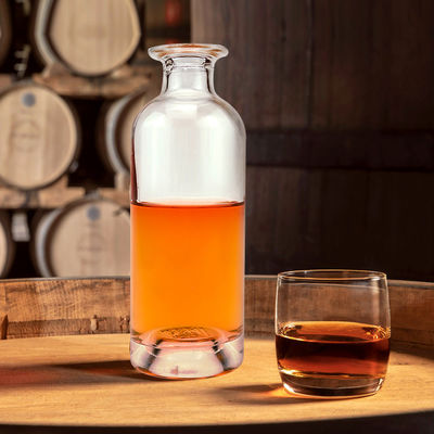 Bouteille en verre pour le whisky, le rhum, la tequila, la vodka, le gin, le cognac 200 ml, 300 ml, 500 ml, 700 ml